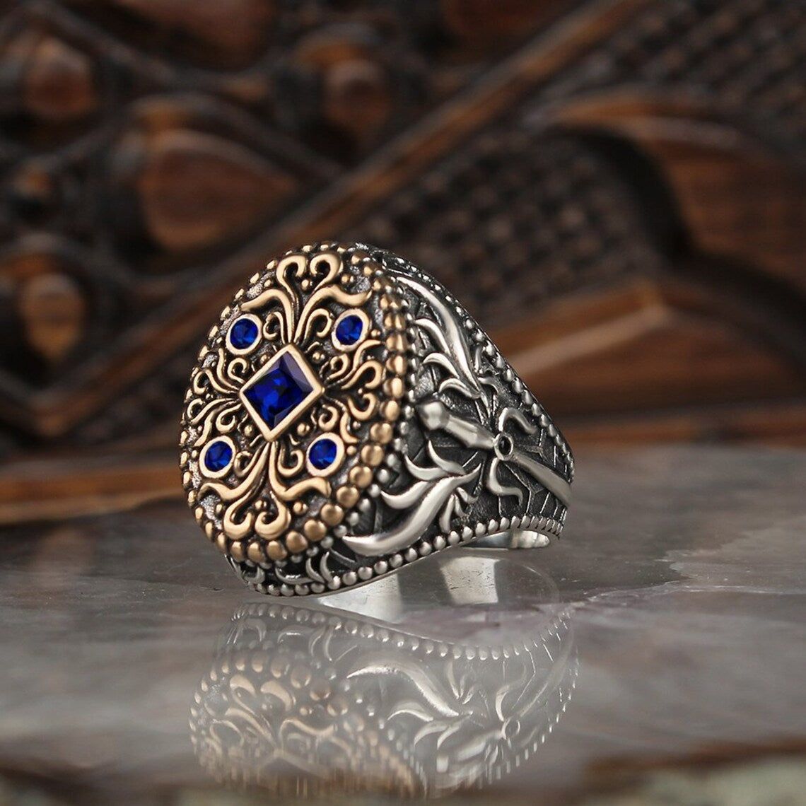 Zeus Ring