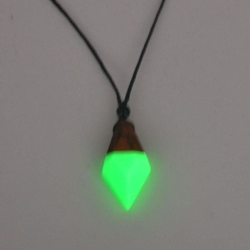 Luminous Arrow Necklace