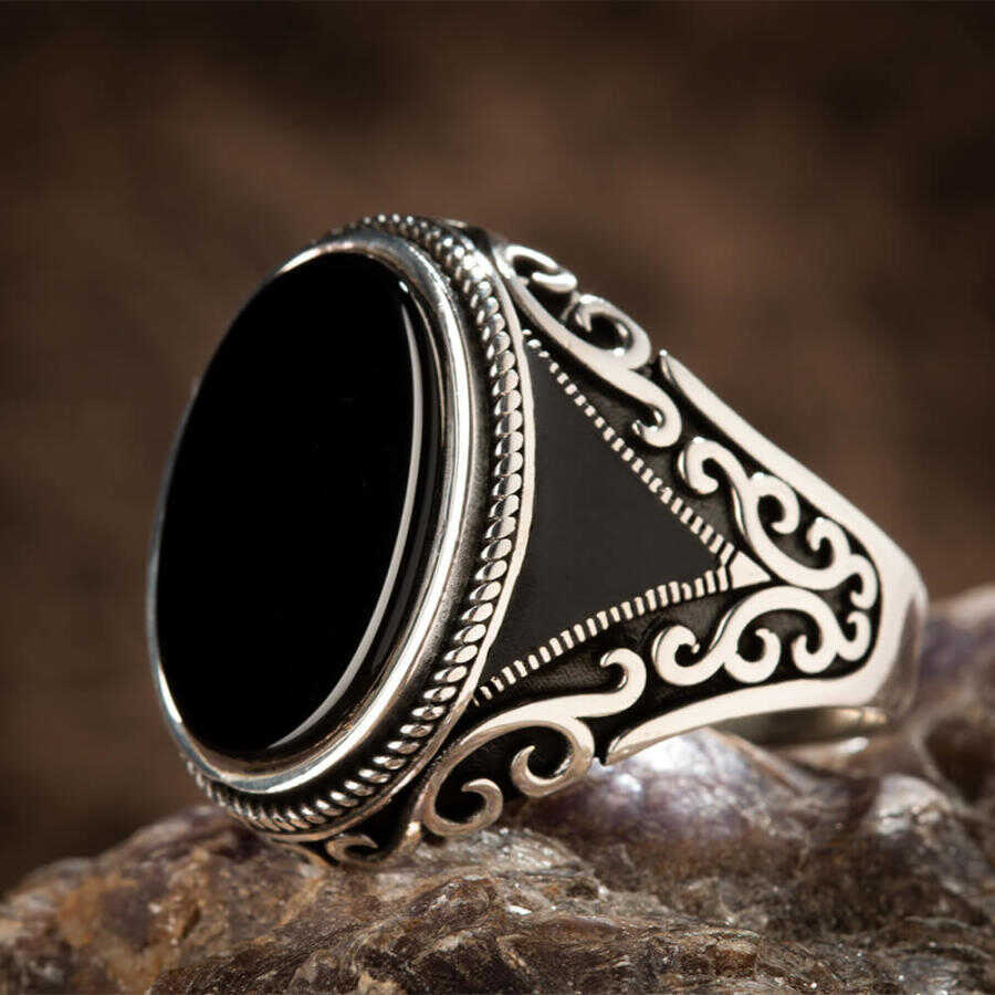 Zeus Ring