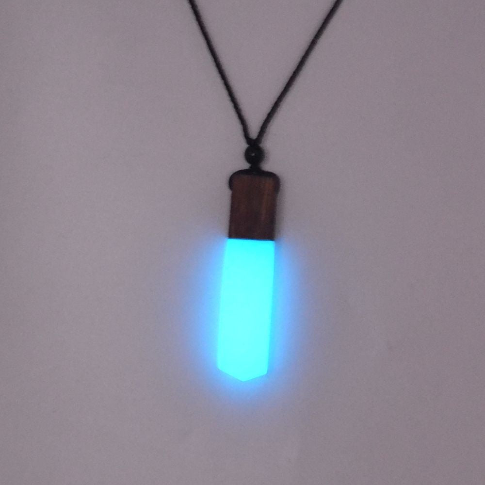 Luminous Arrow Necklace