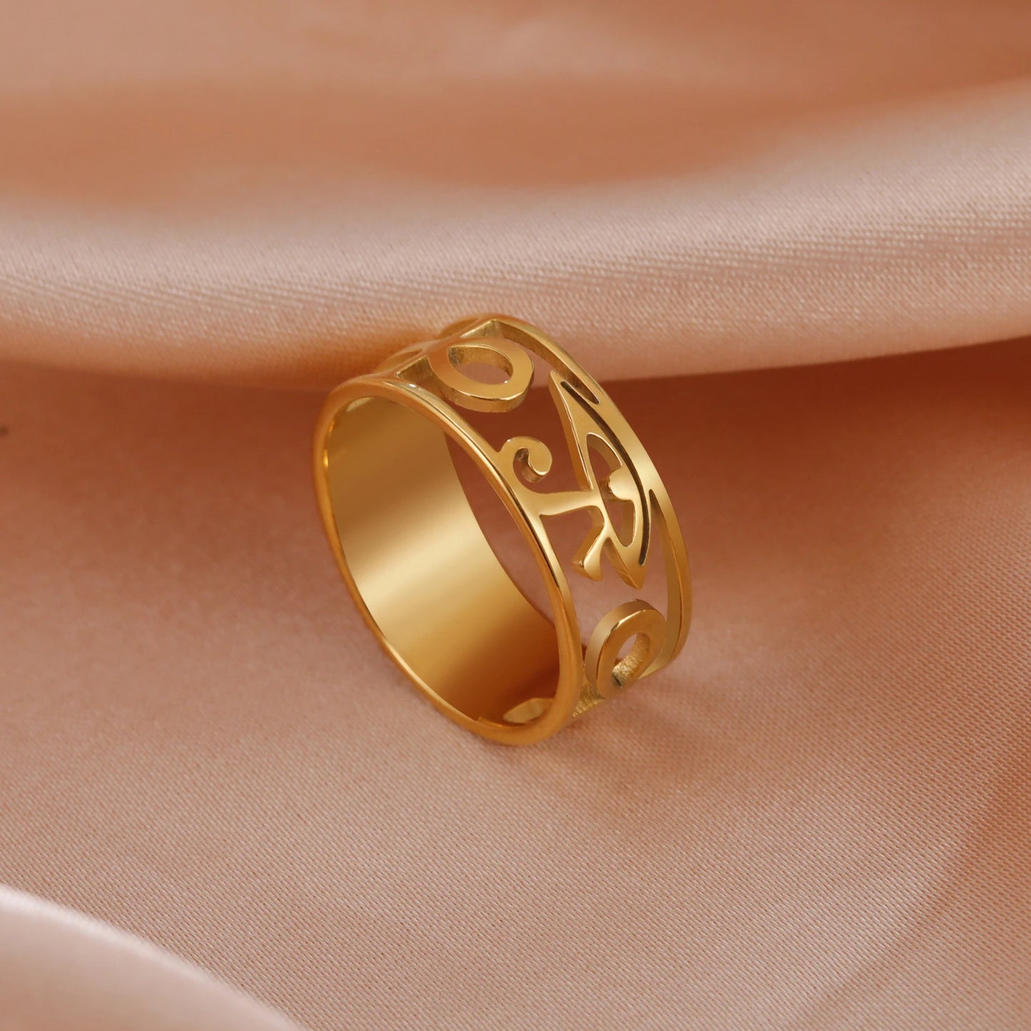 Eye of Horus Ring