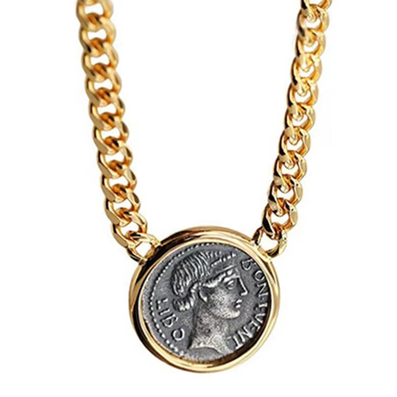 Caesar necklace