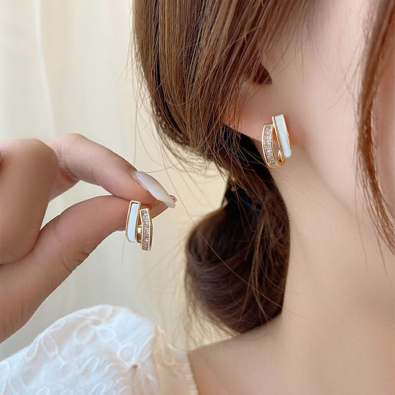 Brilliant Earring